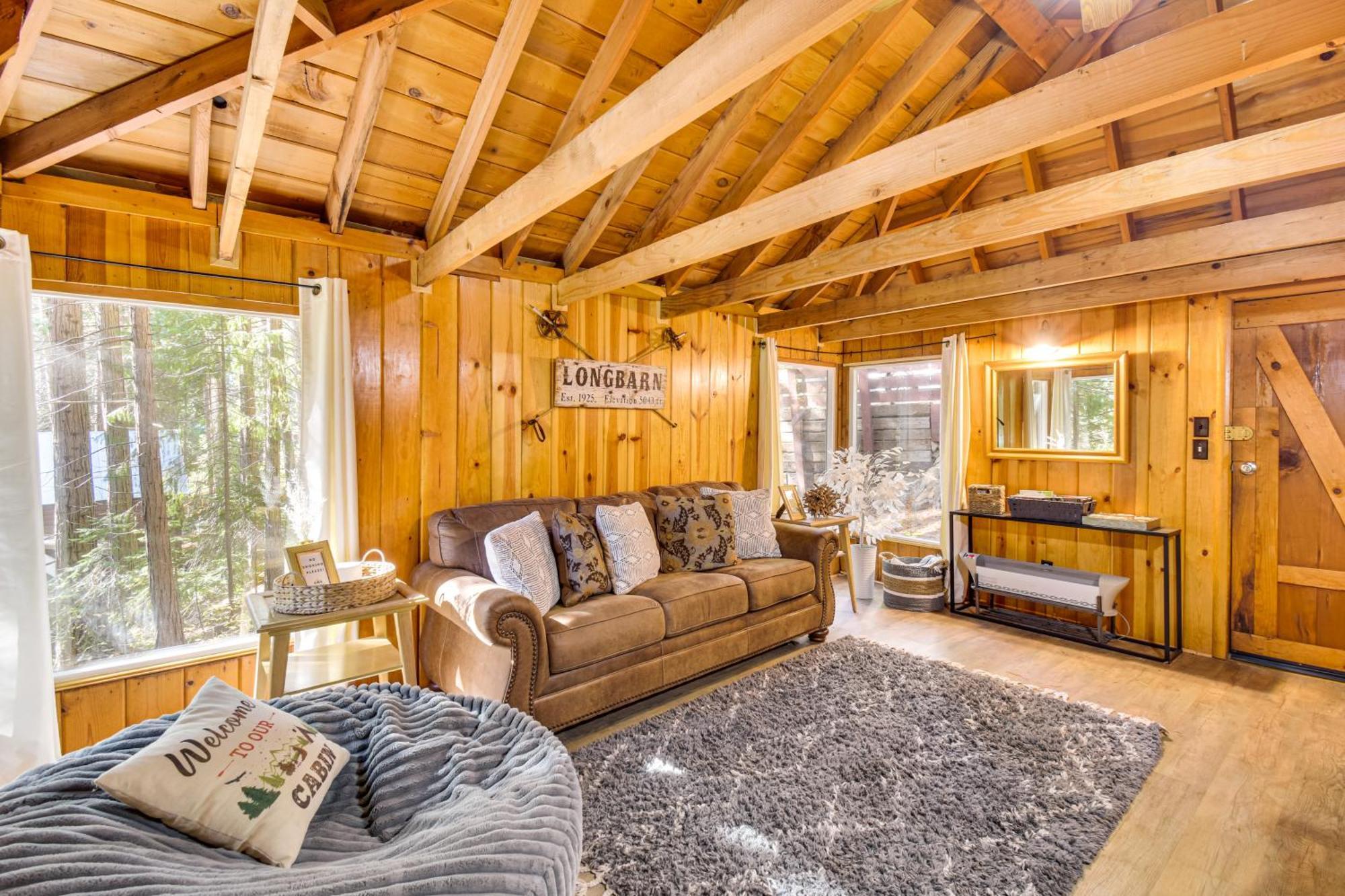 12 Mi To Pinecrest Lake! * Long Barn