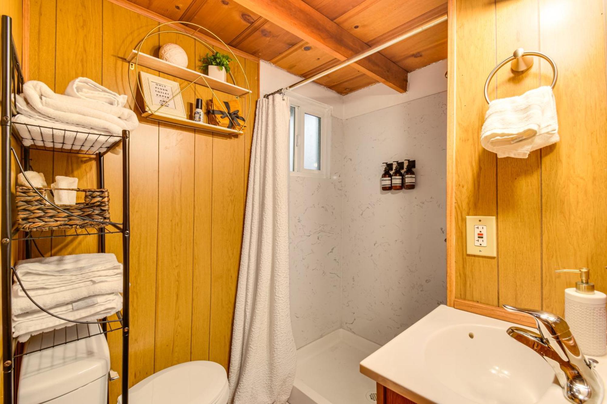 12 Mi To Pinecrest Lake! Holiday home *